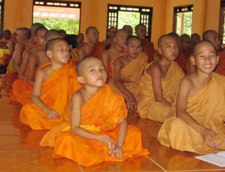 Ươm mầm Phật pháp...